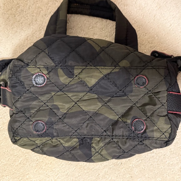 Camo quilted nylon mini handbag MZ Sutton inspired like new - Picture 14 of 14